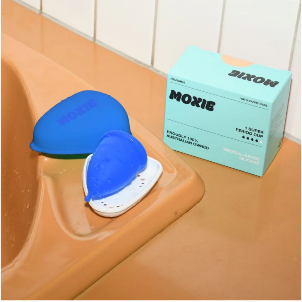 MOXIE menstrual cup Super